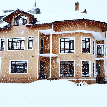 Apartament Haven Retreat Srīnagar Zewnętrze zdjęcie